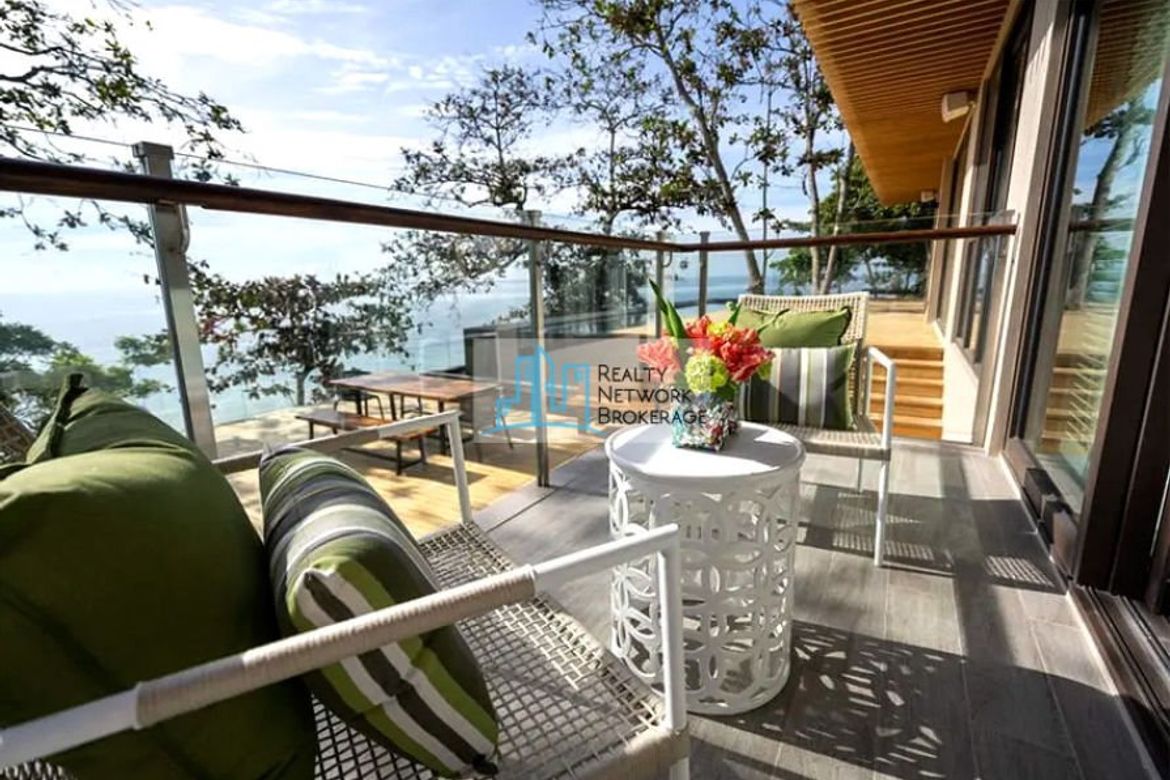 2 Bedroom Condo for Sale in Punta Engaño, Lapu-Lapu, Cebu