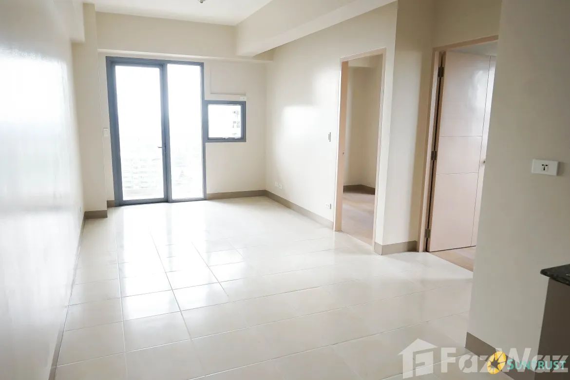 2 Bedroom Condo for Sale in Ramon Magsaysay, Quezon City, Metro Manila near LRT-1 Roosevelt – photo 3