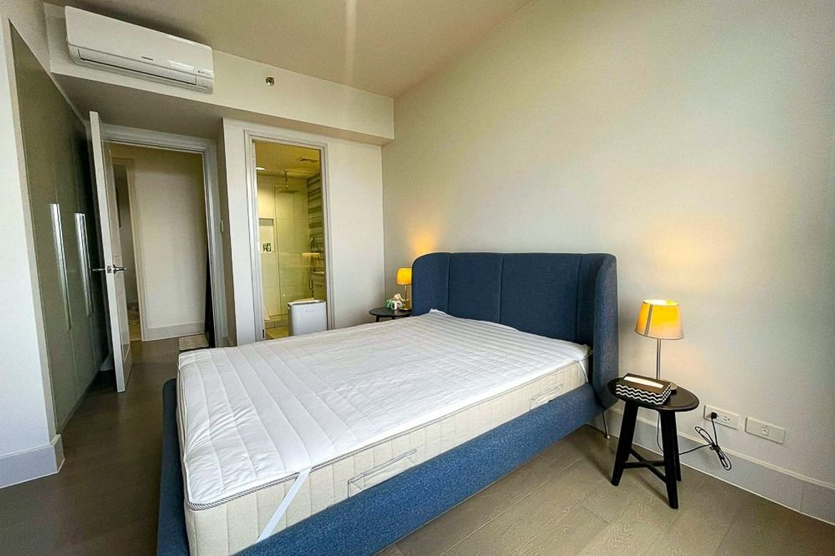 2 Bedroom Condo for Sale in Rockwell, Makati City near MRT-3 Buendia – photo 8