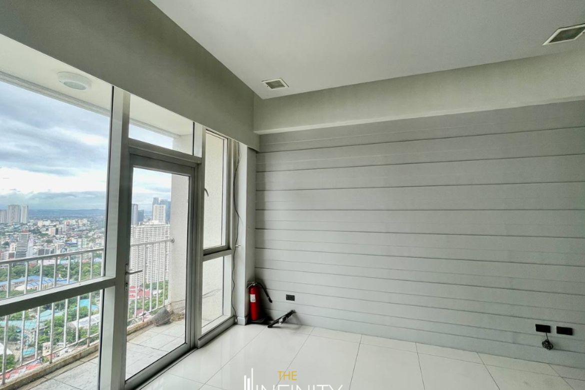 2 Bedroom Condo for Sale in Rockwell, Makati City near MRT-3 Guadalupe – photo 2