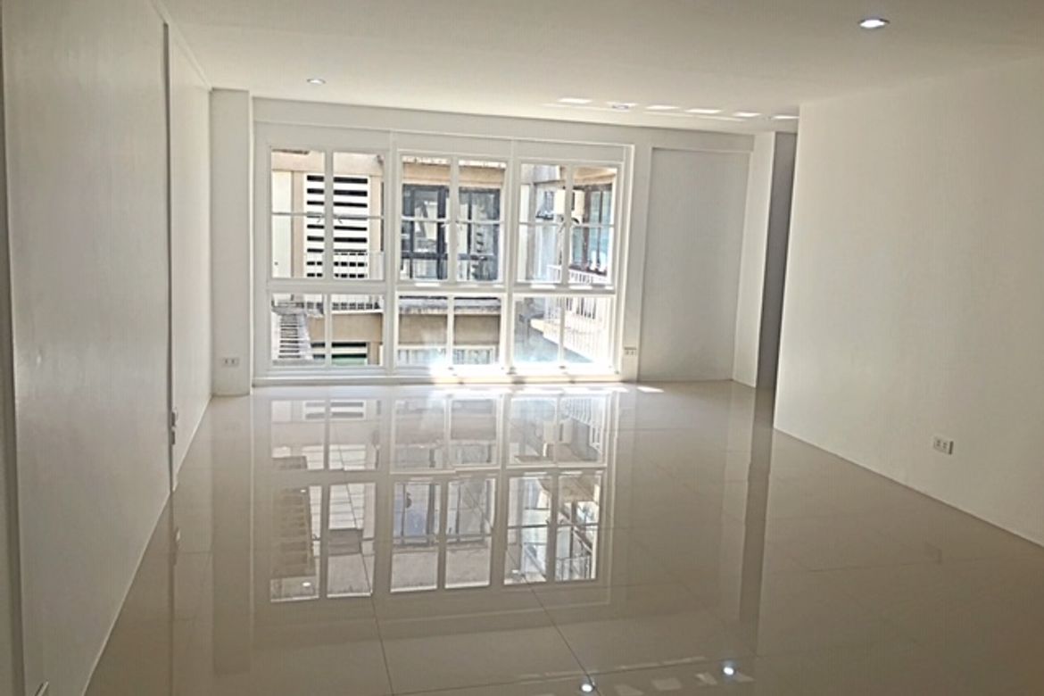 2 Bedroom Condo for Sale in San Isidro, Parañaque, Metro Manila – photo 2