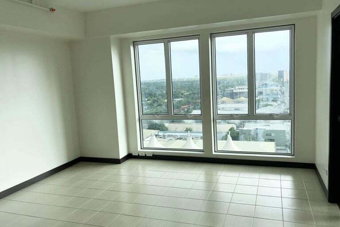 2 Bedroom Condo for Sale in San Lorenzo Place, Bangkal, Makati City near MRT-3 Magallanes – photo 5