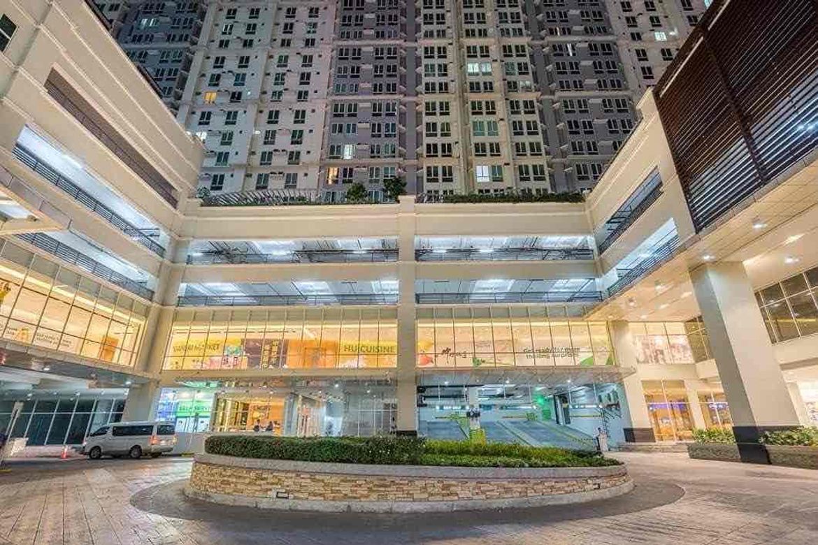 2 Bedroom Condo for Sale in San Lorenzo Place, Bangkal, Makati City near MRT-3 Magallanes – photo 16