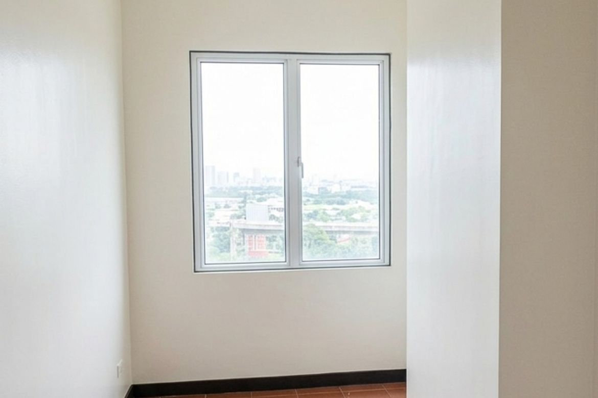 2 Bedroom Condo for Sale in San Lorenzo Place, Bangkal, Makati, Metro Manila near MRT-3 Magallanes – photo 6