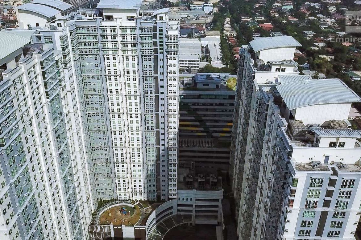 2 Bedroom Condo for Sale in San Lorenzo Place, Bangkal, Makati, Metro Manila near MRT-3 Magallanes – photo 5
