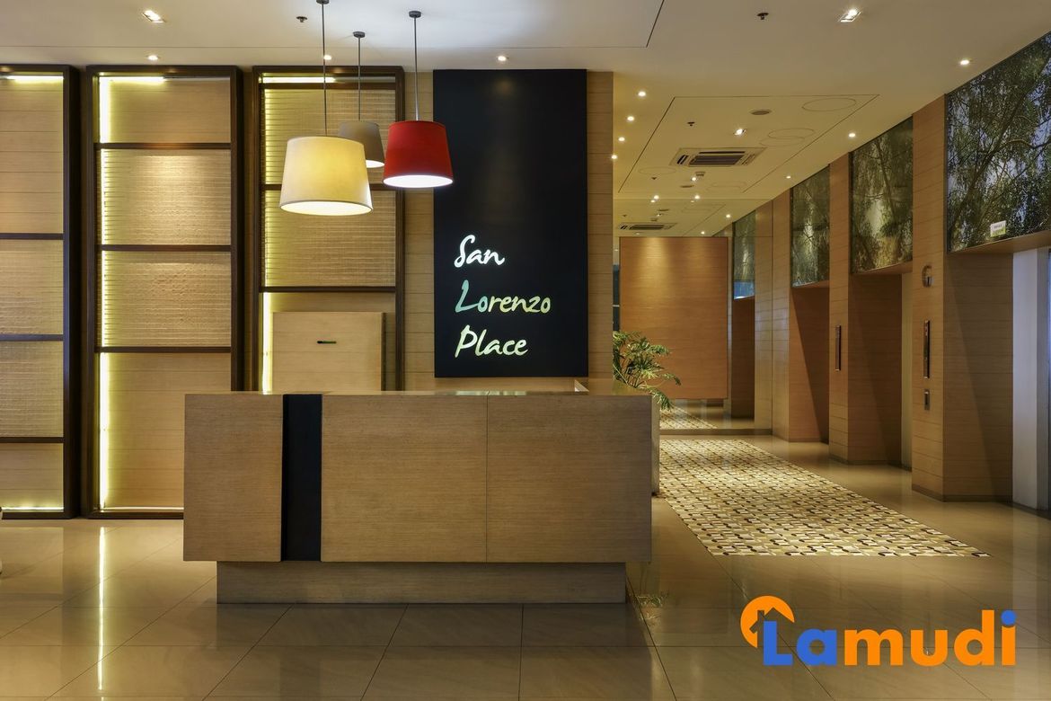 2 Bedroom Condo for Sale in San Lorenzo Place, Bangkal, Makati, Metro Manila near MRT-3 Magallanes