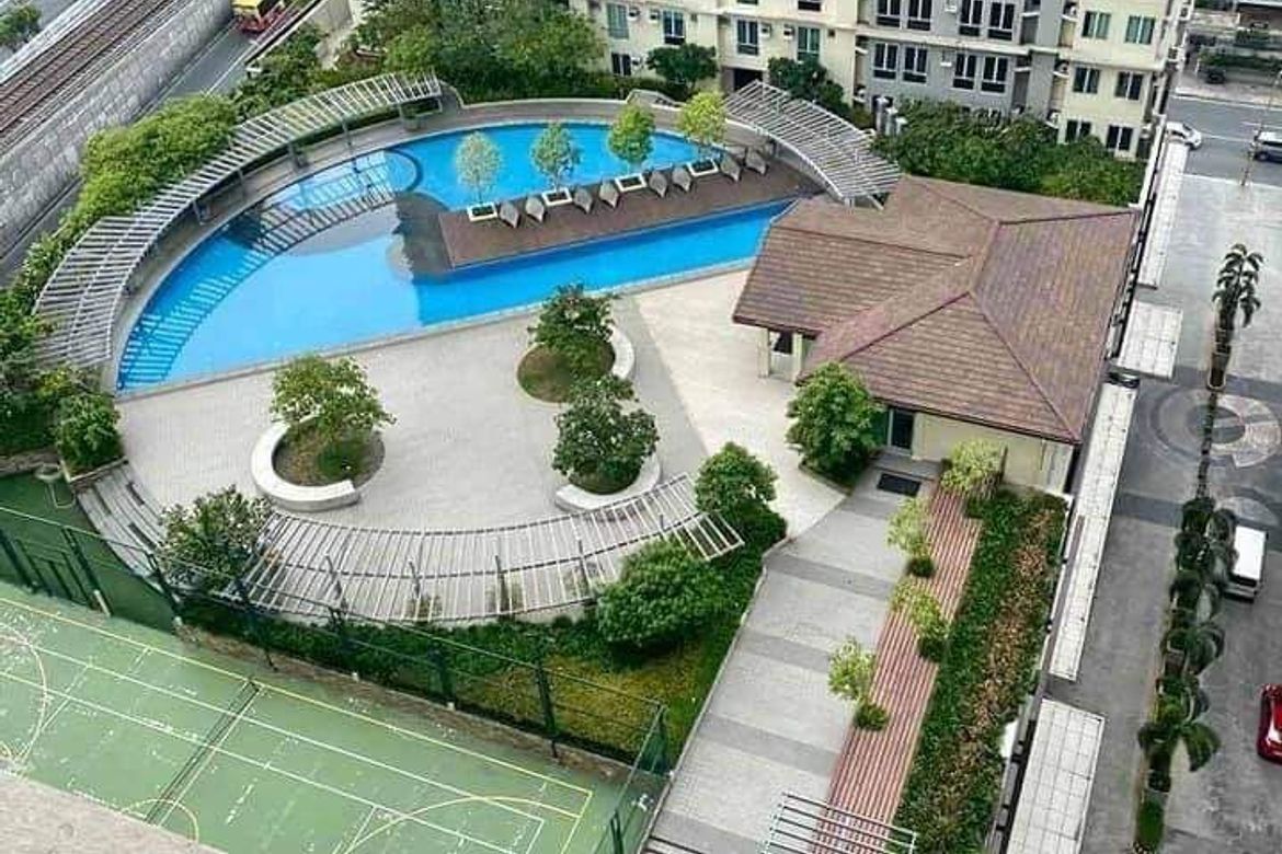 2 Bedroom Condo for Sale in San Lorenzo Place, Bangkal, Makati, Metro Manila near MRT-3 Magallanes – photo 3