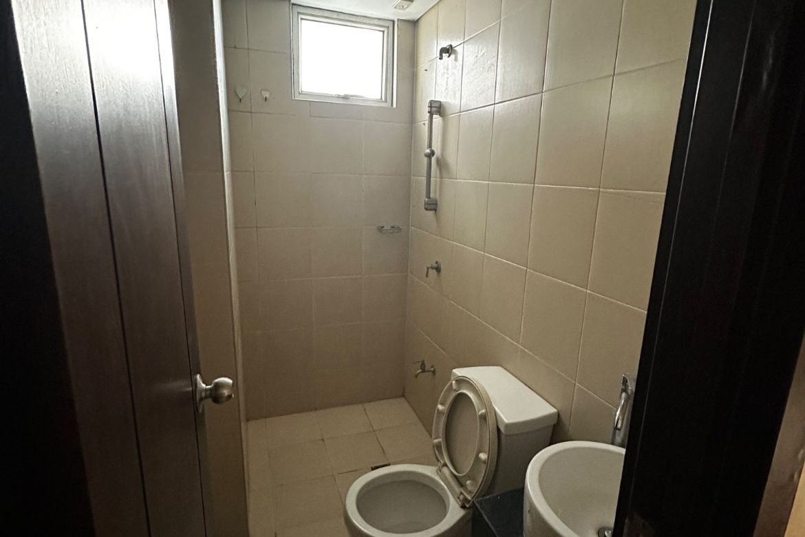 2 Bedroom Condo for Sale in San Lorenzo Place, Bangkal, Makati, Metro Manila near MRT-3 Magallanes – photo 6