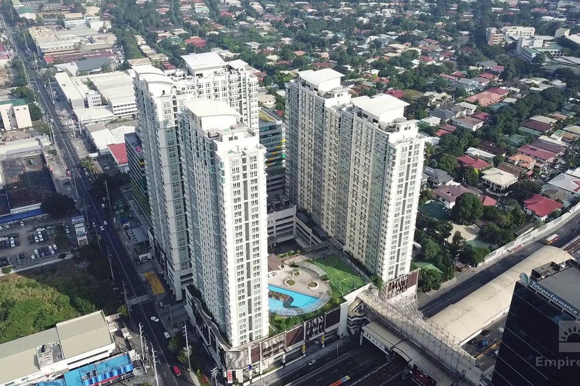 2 Bedroom Condo for Sale in San Lorenzo Place, Bangkal, Makati, Metro Manila near MRT-3 Magallanes
