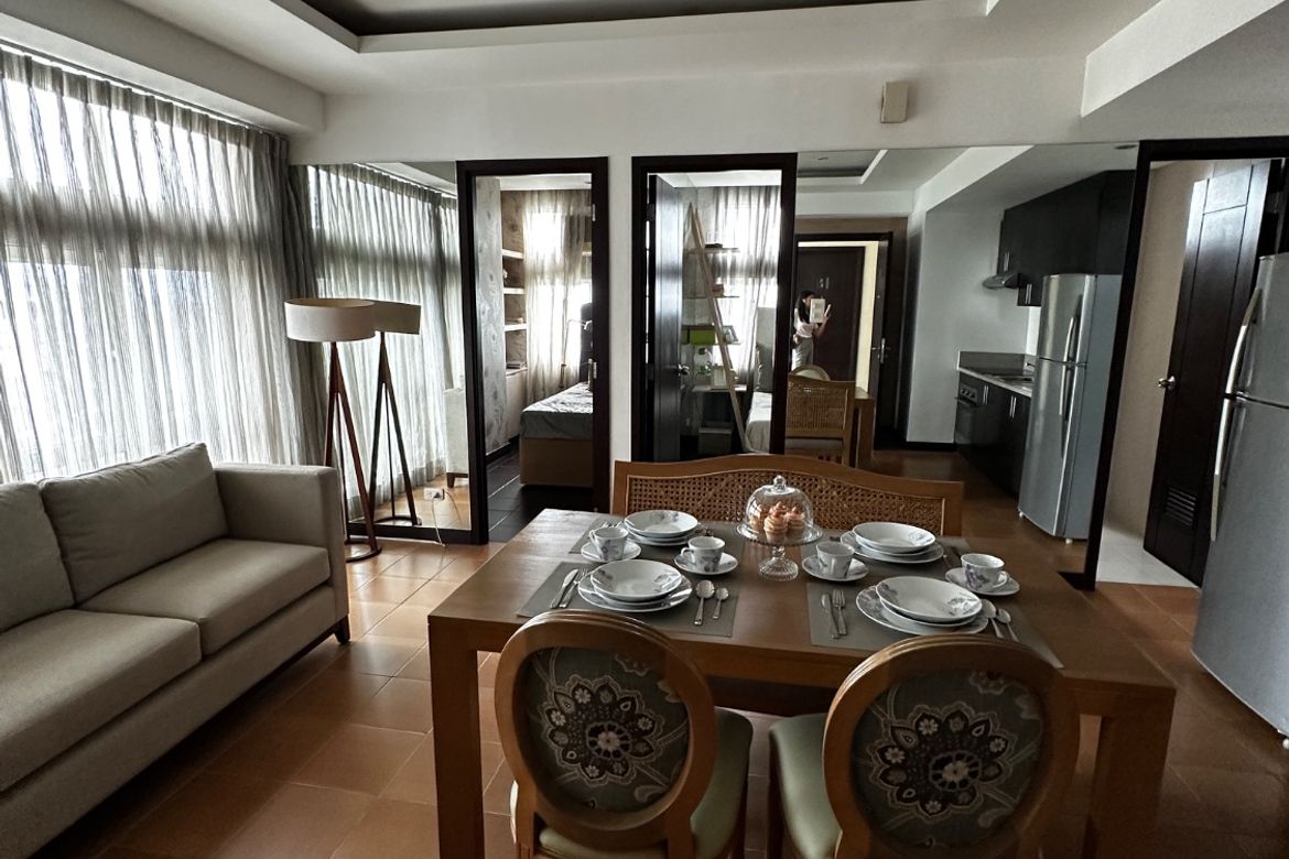 2 Bedroom Condo for Sale in San Lorenzo Place, Bangkal, Makati, Metro Manila near MRT-3 Magallanes – photo 8