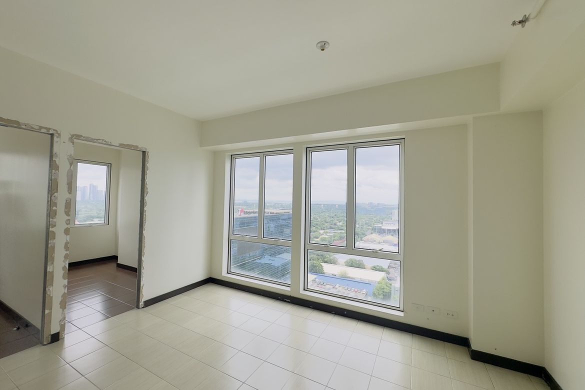2 Bedroom Condo for Sale in San Lorenzo Place, Bangkal, Makati, Metro Manila near MRT-3 Magallanes – photo 7