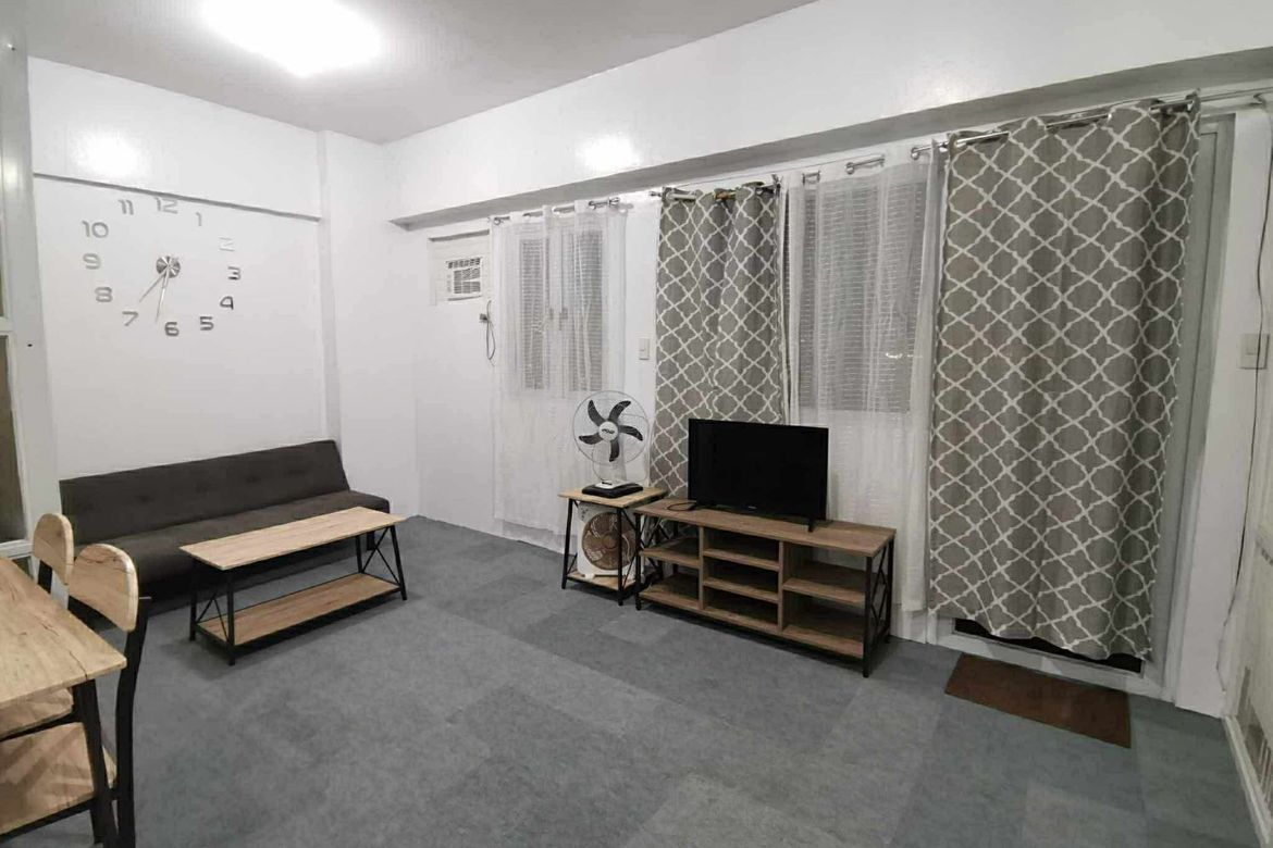 2 Bedroom Condo for Sale in Santa Ana, Manila, Metro Manila