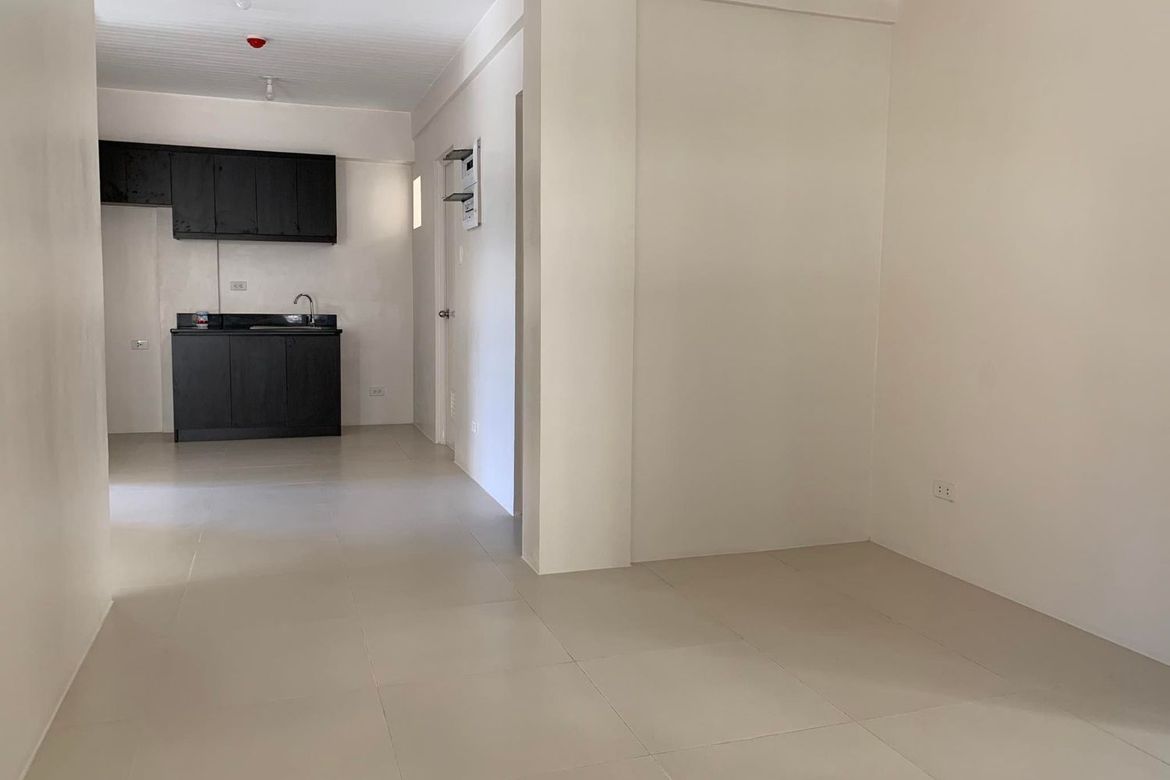 2 Bedroom Condo for Sale in Santo Domingo, Santa Rosa, Laguna