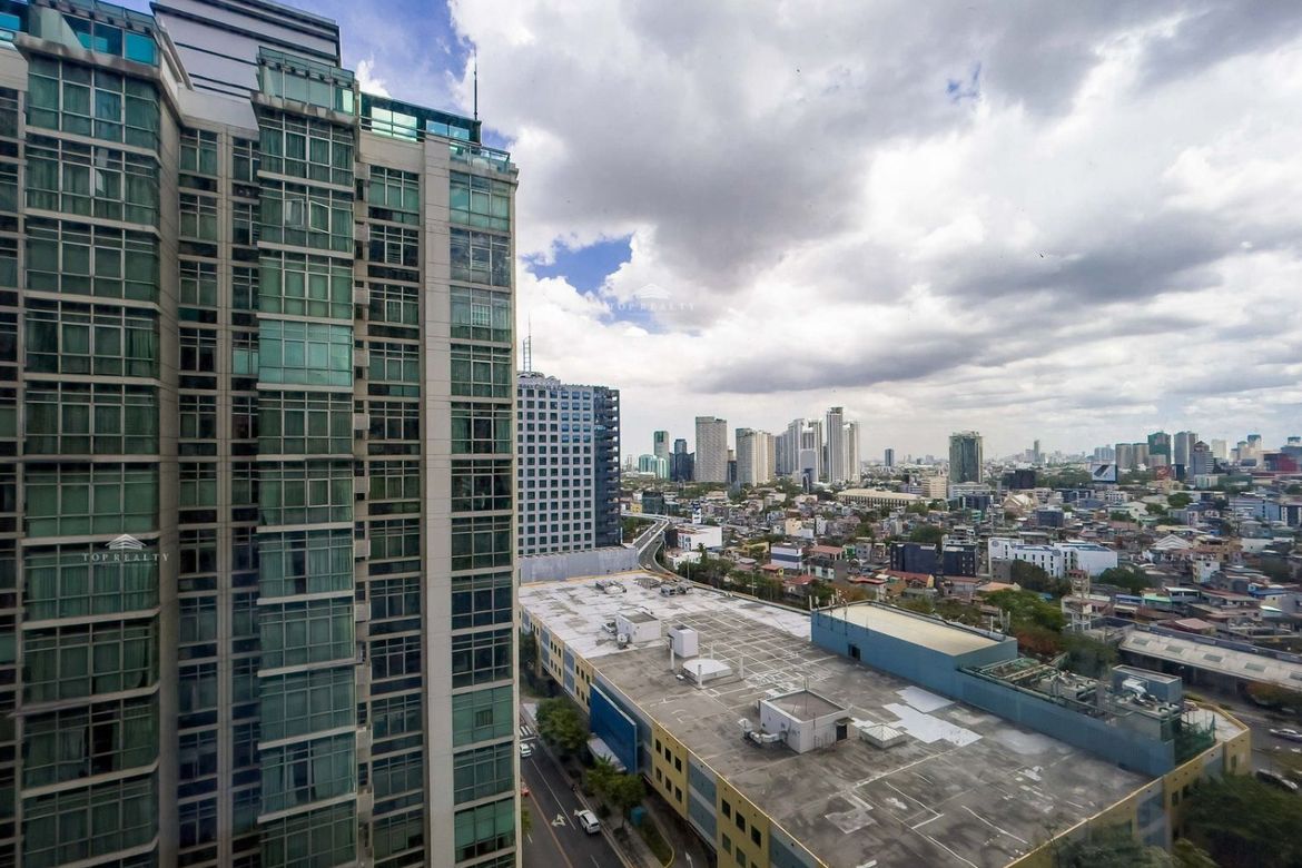 2 Bedroom Condo for Sale in Sapphire Residences, BGC, Taguig – photo 11