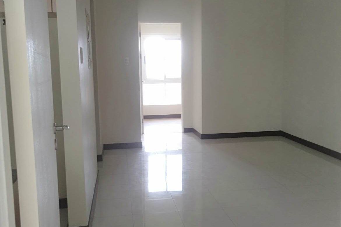 2 Bedroom Condo for Sale in Sheridan Towers, Buayang Bato, Mandaluyong, Metro Manila near MRT-3 Boni – photo 2
