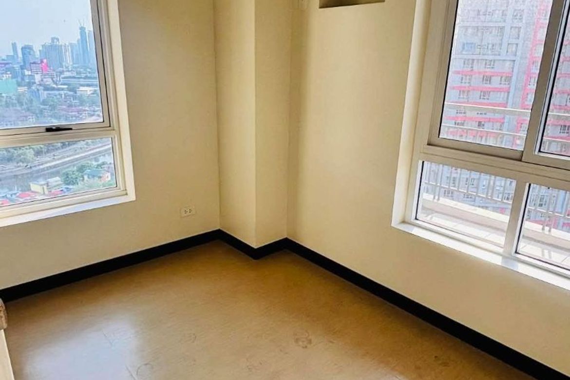 2 Bedroom Condo for Sale in Sheridan Towers, Buayang Bato, Mandaluyong, Metro Manila near MRT-3 Boni – photo 3