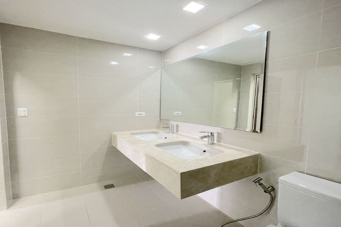 2 Bedroom Condo for Sale in St. Moritz Private Estate, BGC, Taguig, Metro Manila – photo 6