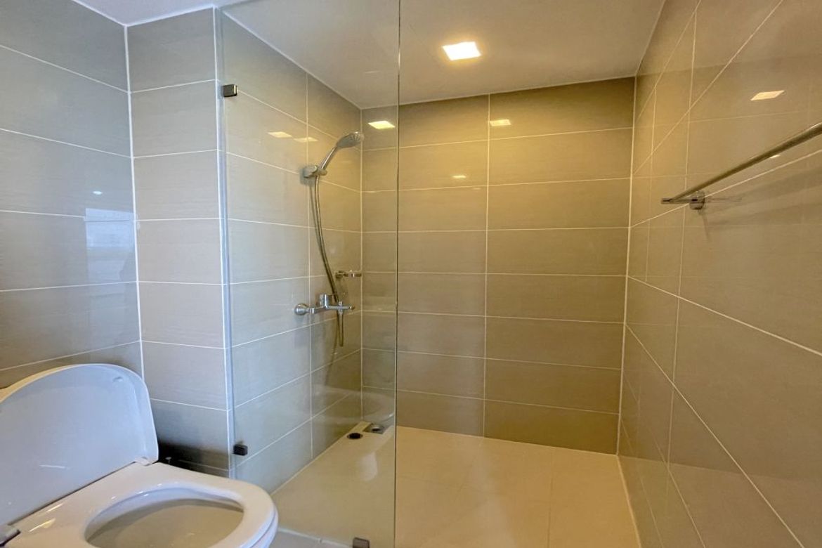 2 Bedroom Condo for Sale in St. Moritz Private Estate, BGC, Taguig, Metro Manila – photo 7