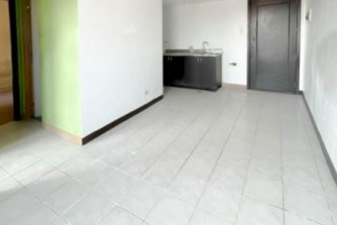 2 Bedroom Condo for Sale in Sun Valley, Parañaque, Metro Manila