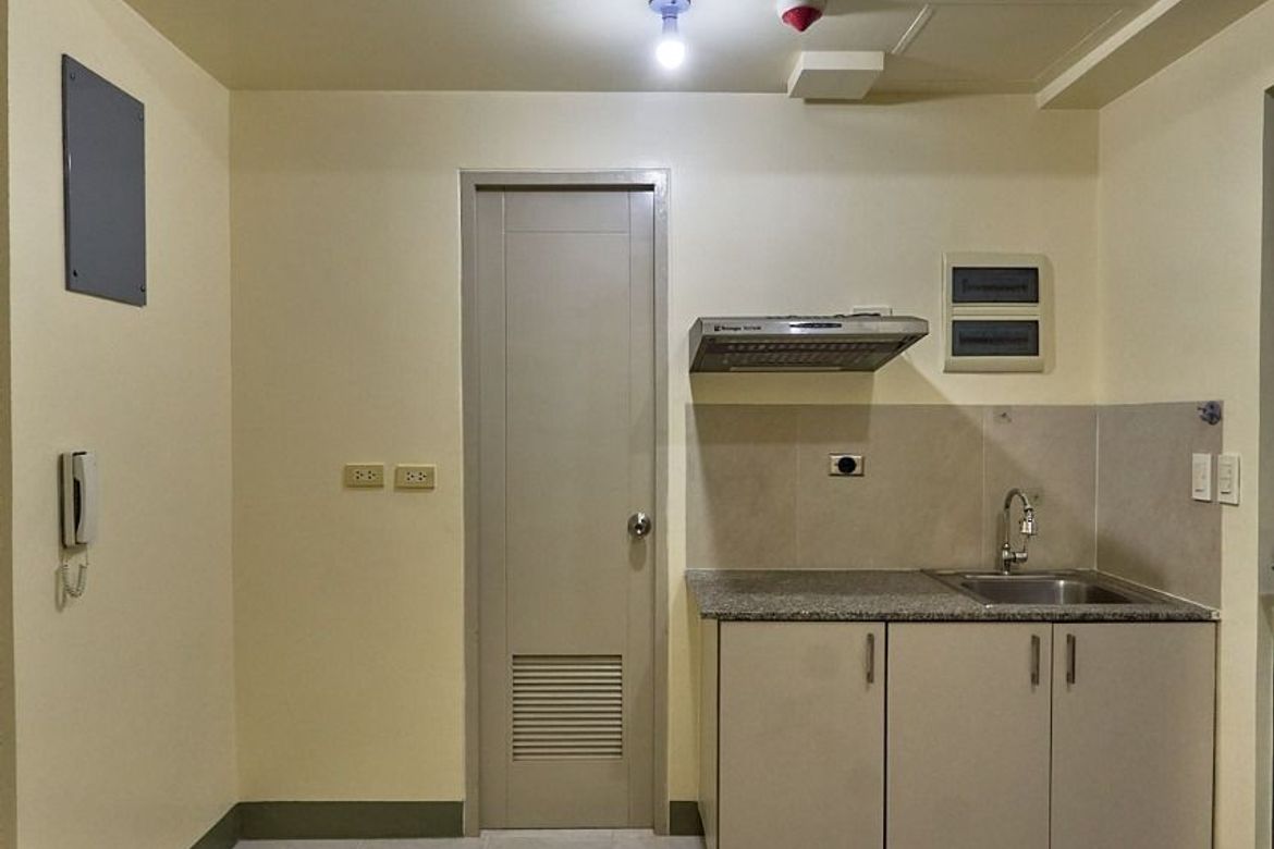 2 Bedroom Condo for Sale in Suntrust Treetop Villas, Hulo, Mandaluyong, Metro Manila – photo 2