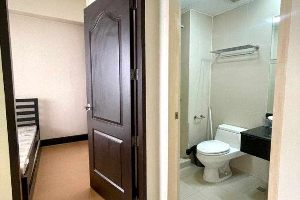 2 Bedroom Condo for Sale in The Bellagio 3, BGC, Taguig – photo 6