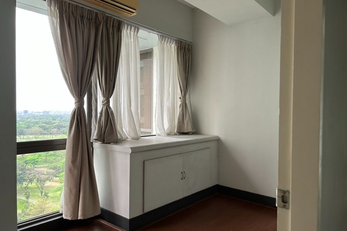 2 Bedroom Condo for Sale in The Bellagio 3, BGC, Taguig – photo 16