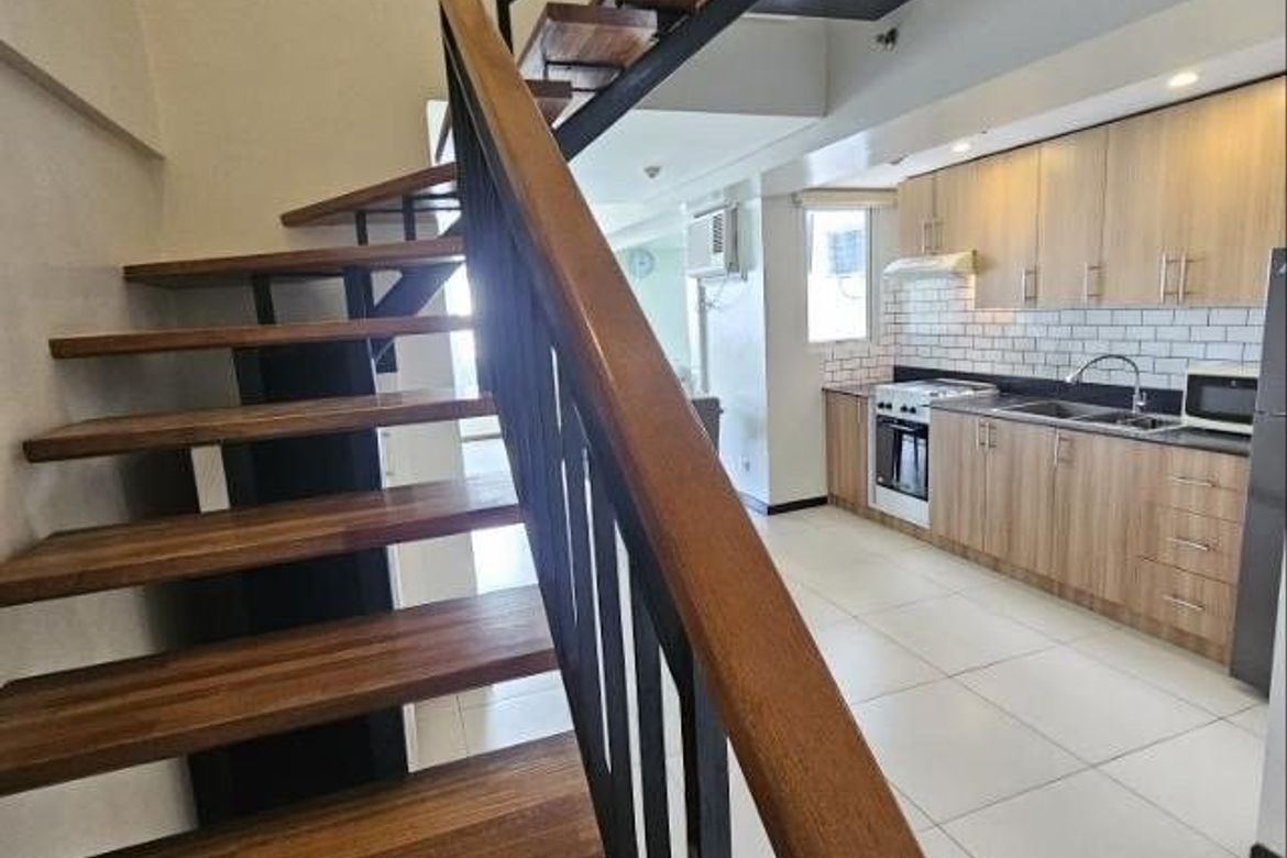 2 Bedroom Condo for Sale in The Columns At Legaspi Village, San Lorenzo, Makati City – photo 7