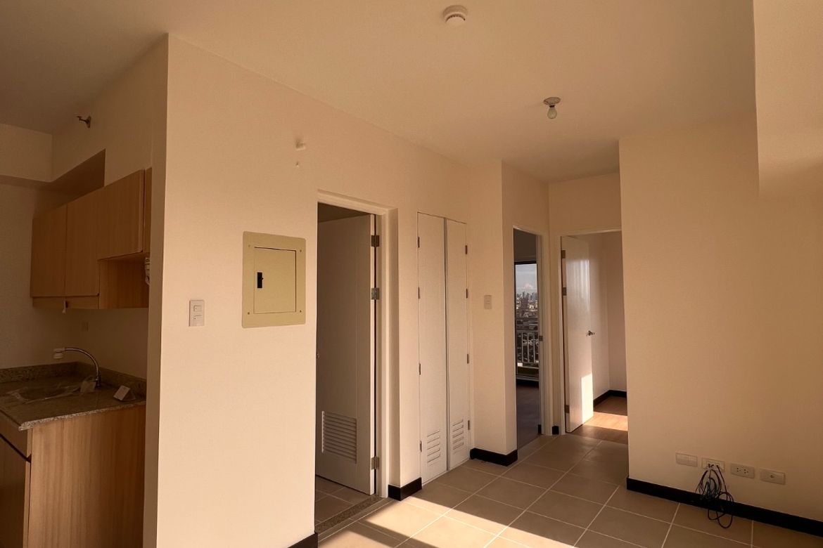 2 Bedroom Condo for Sale in The Oriana, Marilag, Quezon City, Metro Manila near LRT-2 Anonas – photo 6