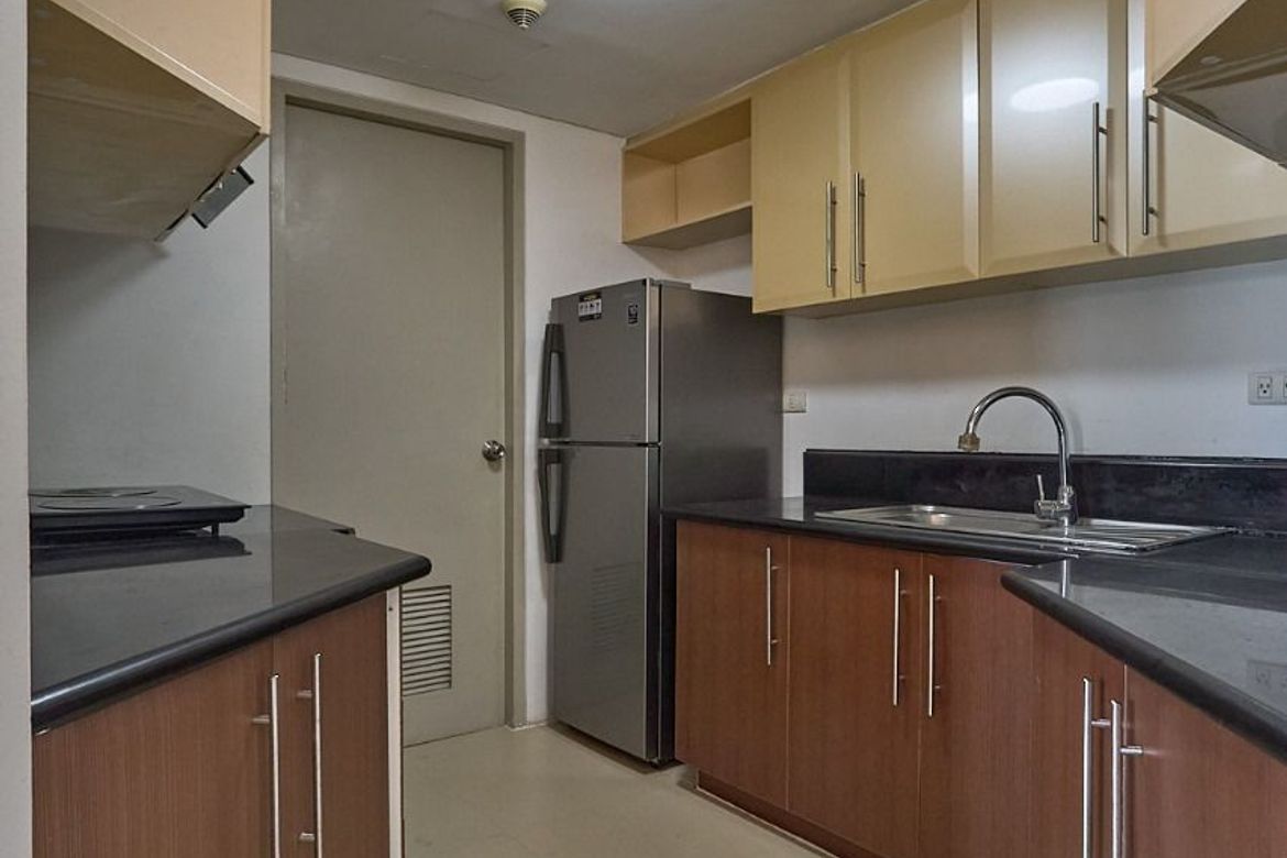 2 Bedroom Condo for Sale in The Parkside Villas, Barangay 183, Pasay, Metro Manila – photo 4