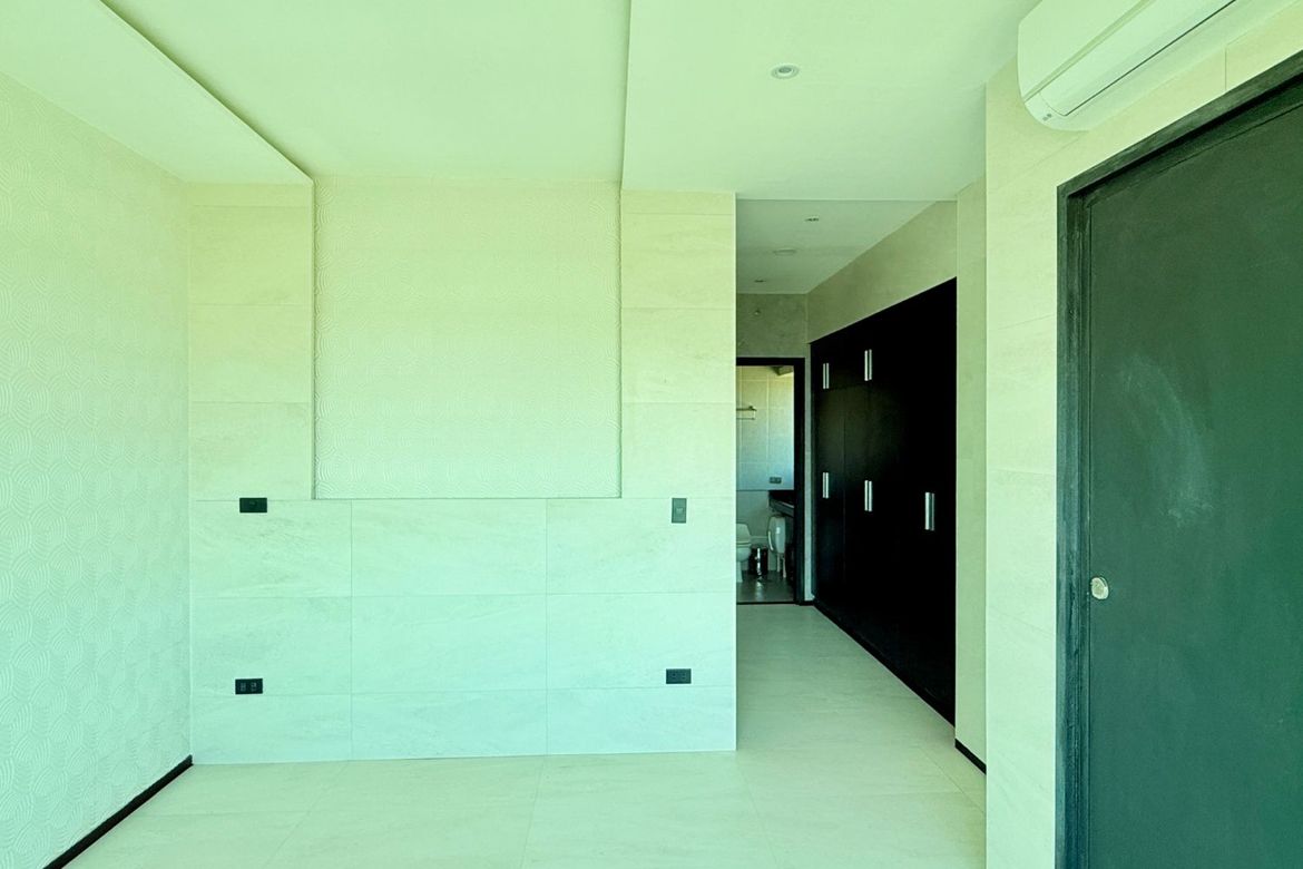 2 Bedroom Condo for Sale in The Residences at Greenbelt, San Lorenzo, Makati City near MRT-3 Ayala – photo 7