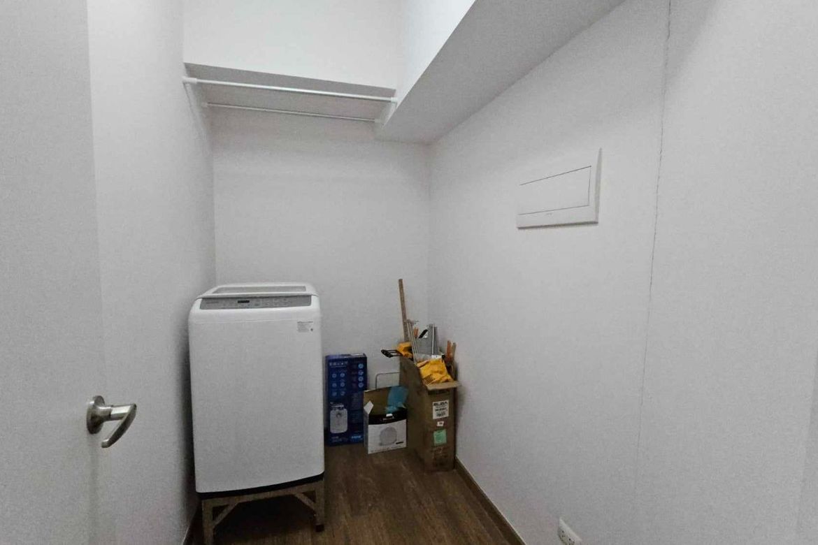 2 Bedroom Condo for Sale in The Rise Makati By Shangrila, San Antonio, Makati City – photo 12