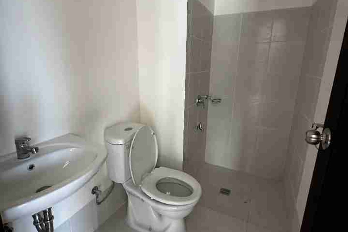 2 Bedroom Condo for Sale in The Rochester, San Joaquin, Pasig, Metro Manila – photo 4