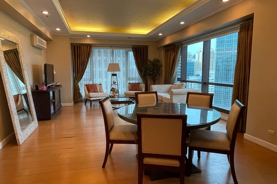 2 Bedroom Condo for Sale in THE SHANG GRAND TOWER, San Lorenzo, Makati City near MRT-3 Ayala