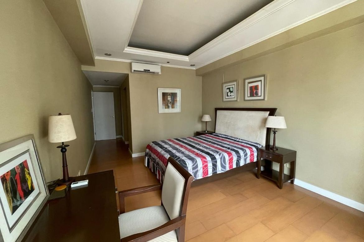 2 Bedroom Condo for Sale in THE SHANG GRAND TOWER, San Lorenzo, Makati City near MRT-3 Ayala – photo 5