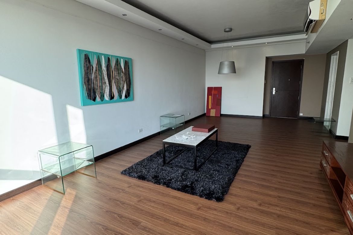 2 Bedroom Condo for Sale in The St. Francis Shangri-La Place, Wack-Wack Greenhills, Mandaluyong, Metro Manila near MRT-3 Shaw Boulevard – photo 2