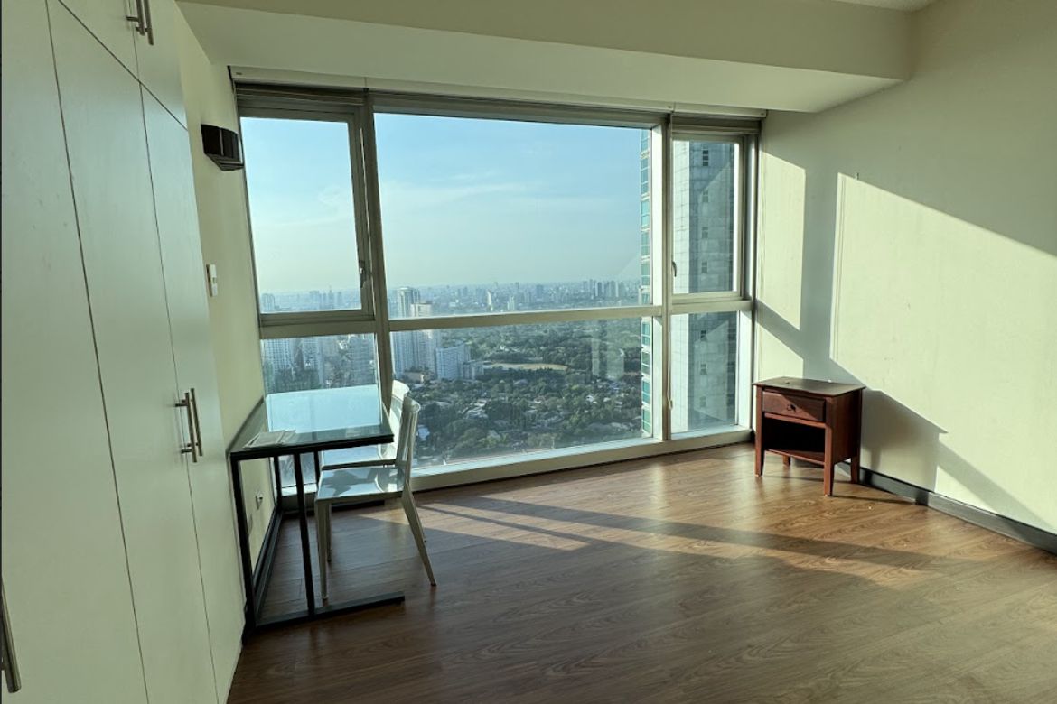 2 Bedroom Condo for Sale in The St. Francis Shangri-La Place, Wack-Wack Greenhills, Mandaluyong, Metro Manila near MRT-3 Shaw Boulevard – photo 6