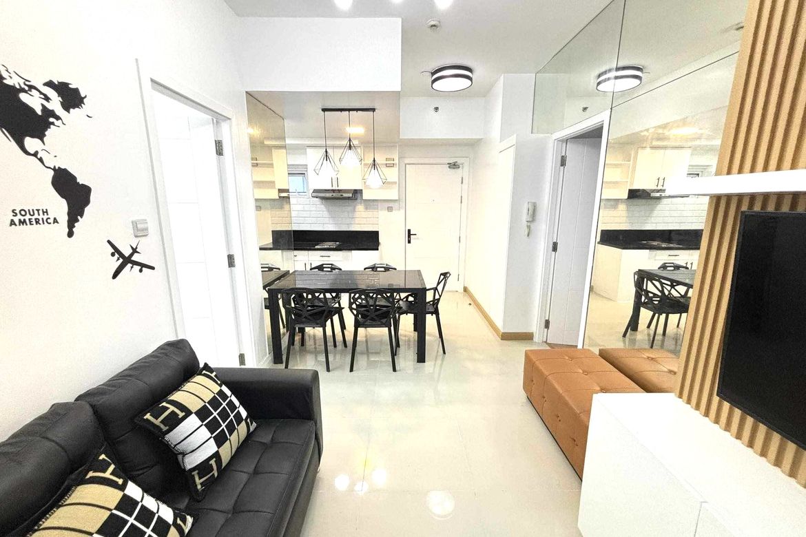 2 Bedroom Condo for Sale in The Trion Towers, BGC, Taguig, Metro Manila