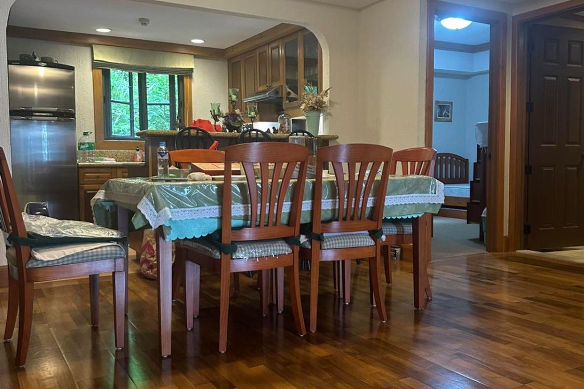 2 Bedroom Condo for Sale in The Woodridge at Tagaytay Highlands, Calabuso, Tagaytay, Cavite – photo 4