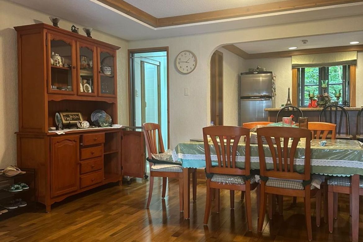 2 Bedroom Condo for Sale in The Woodridge at Tagaytay Highlands, Calabuso, Tagaytay, Cavite – photo 6