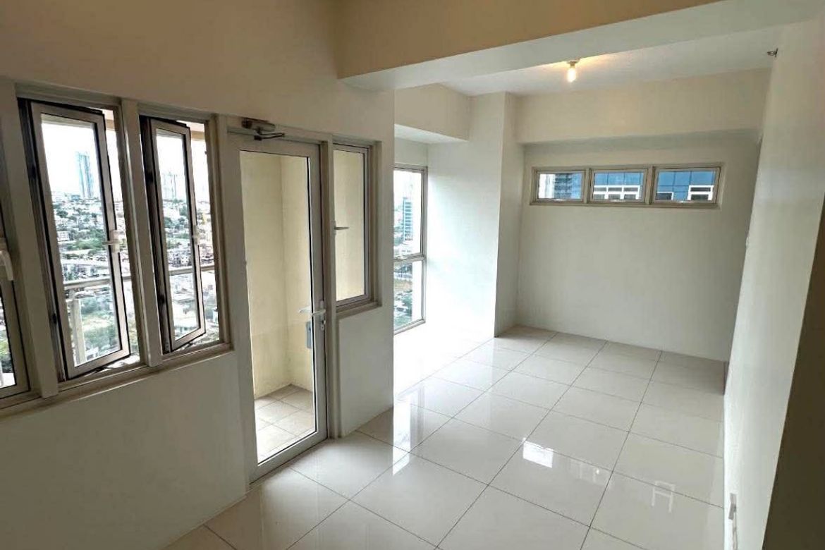 2 Bedroom Condo for Sale in Times Square West, BGC, Taguig, Metro Manila
