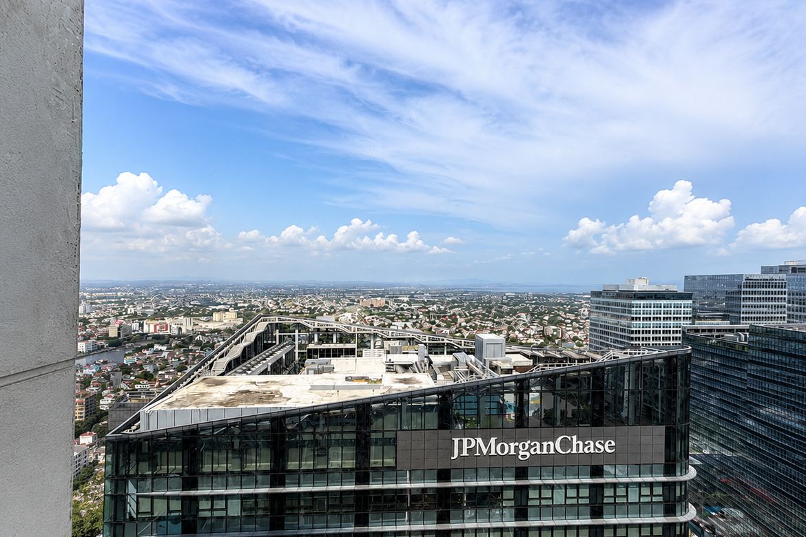 2 Bedroom Condo for Sale in Uptown Arts Residence, BGC, Taguig – photo 10