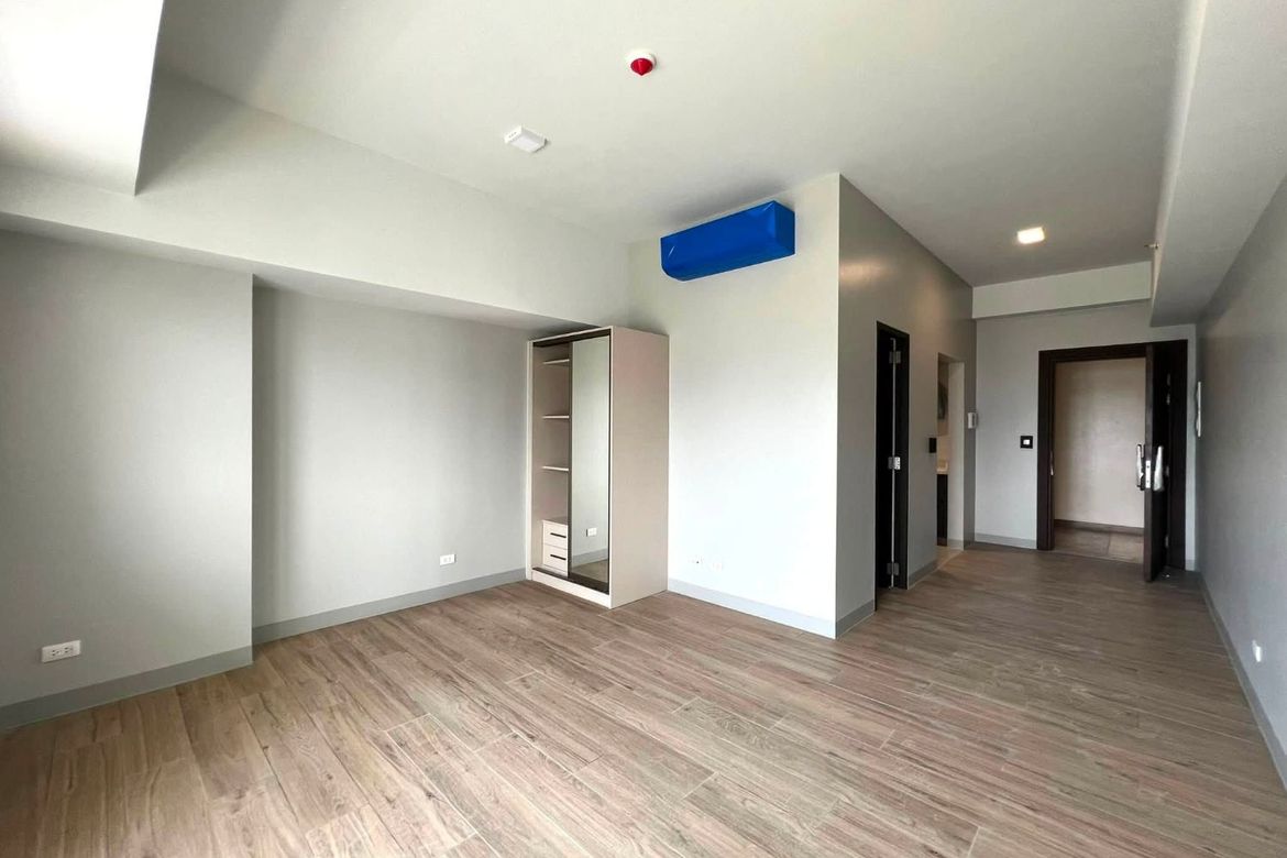 2 Bedroom Condo for Sale in Uptown Modern Residences, BGC, Taguig, Metro Manila – photo 7