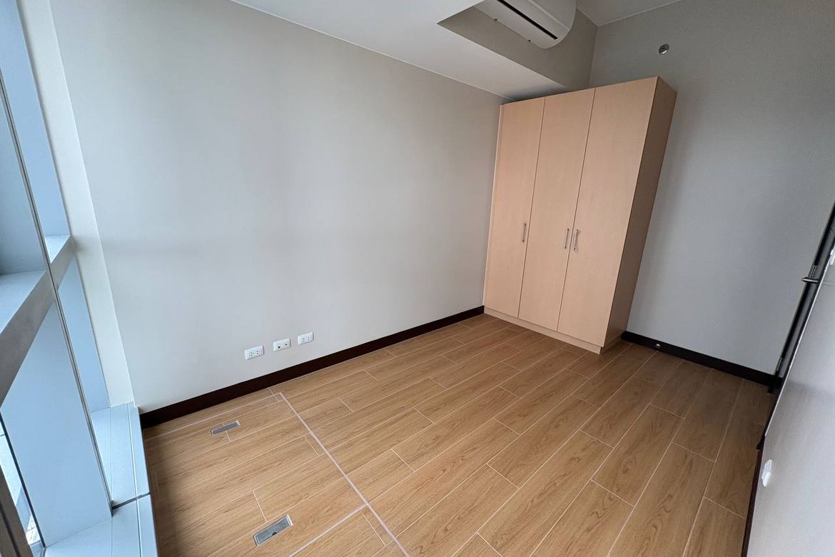 2 Bedroom Condo for Sale in Uptown Parksuites, BGC, Taguig – photo 9