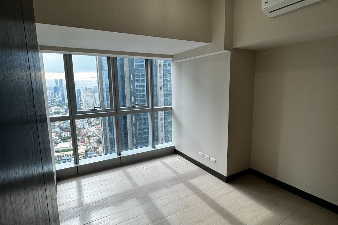 2 Bedroom Condo for Sale in Uptown Parksuites, BGC, Taguig, Metro Manila – photo 4