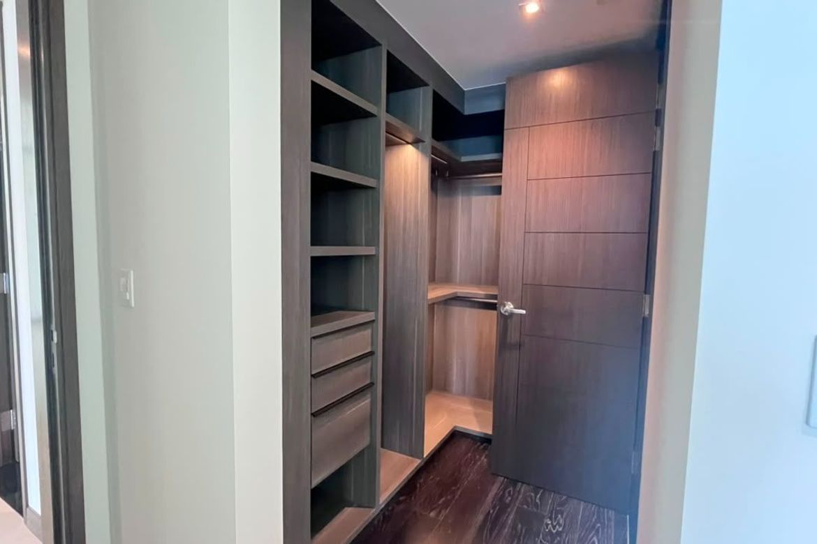 2 Bedroom Condo for Sale in Urdaneta, Makati, Metro Manila near MRT-3 Buendia – photo 6