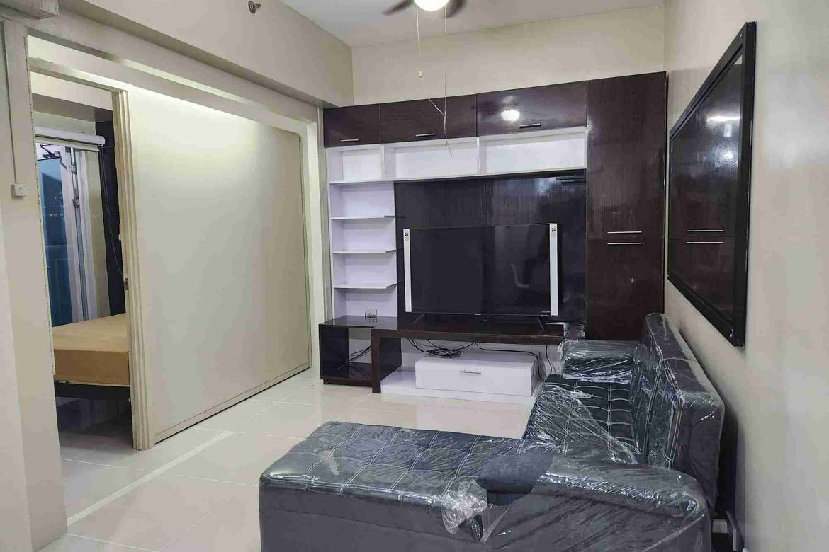 2 Bedroom Condo for Sale in Valenzuela, Makati, Metro Manila