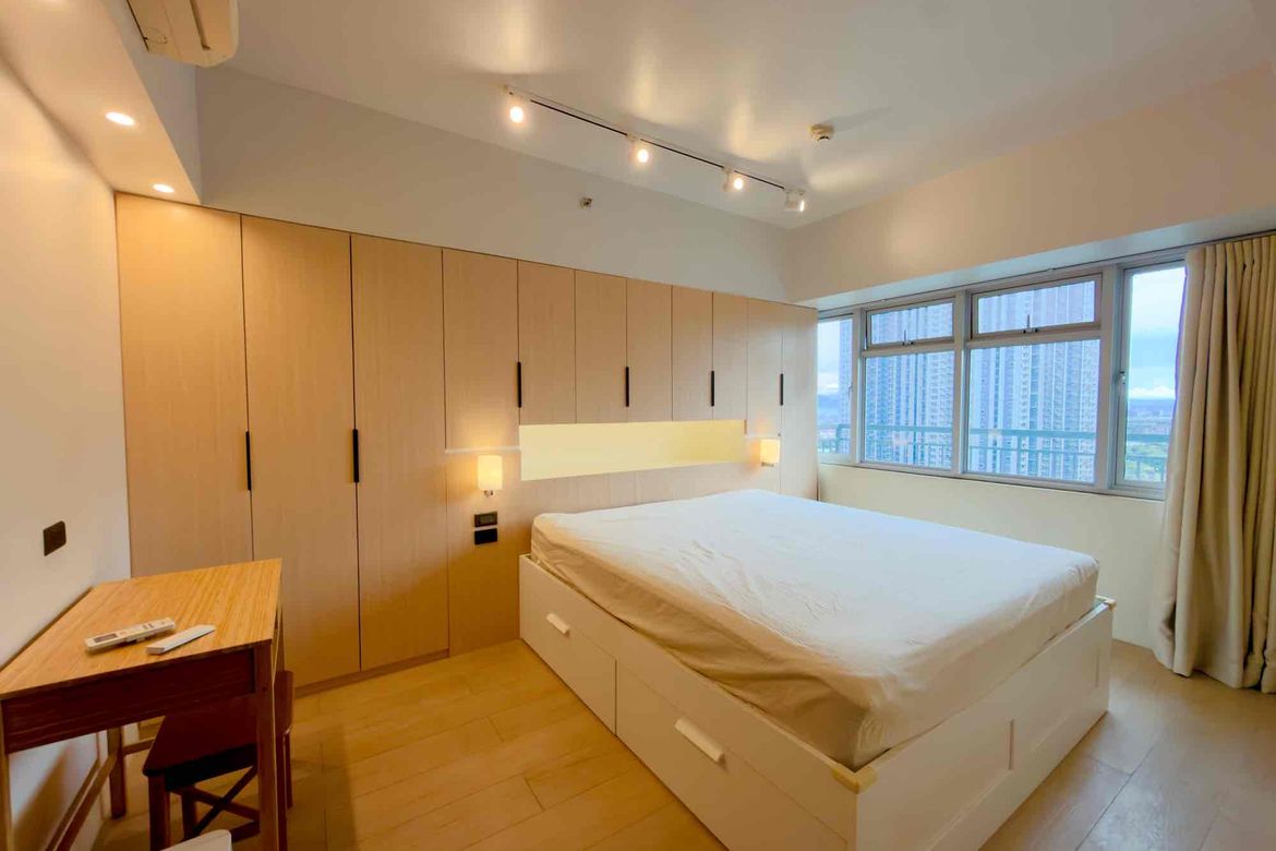 2 Bedroom Condo for Sale in Verve Residences, BGC, Taguig