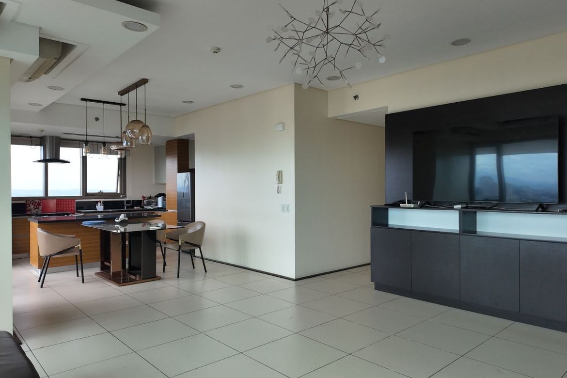 2 Bedroom Condo for Sale in Viridian in Greenhills, Greenhills, San Juan, Metro Manila near MRT-3 Santolan – photo 4