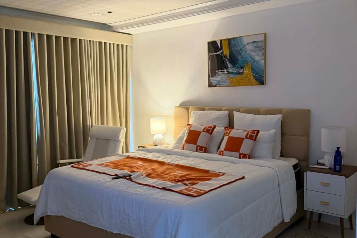 2 Bedroom Condo for Sale in Wack-Wack Greenhills, Mandaluyong, Metro Manila near MRT-3 Ortigas