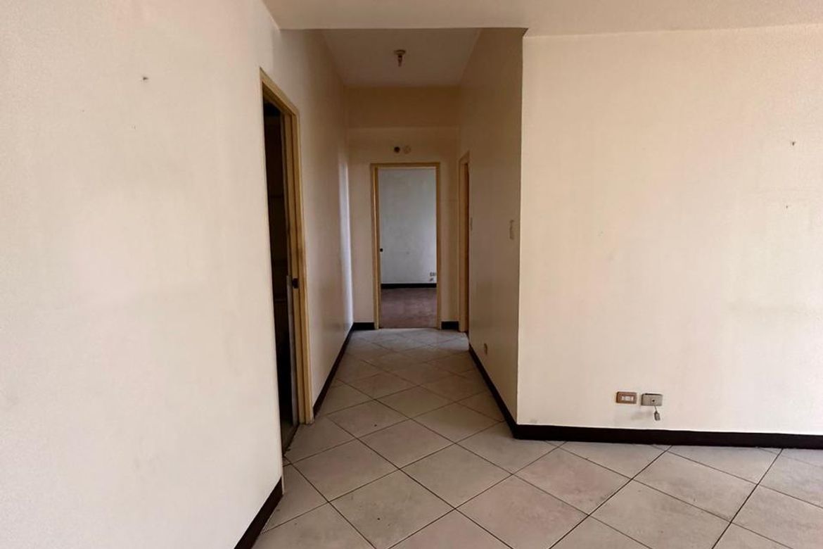 2 Bedroom Condo for Sale in Wack-Wack Greenhills, Mandaluyong, Metro Manila near MRT-3 Shaw Boulevard – photo 5